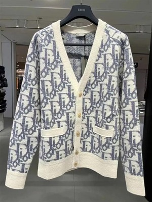 服裝商場全球實拍圖庫_全球服裝零售批發市場實拍_服裝展會實拍款式圖
